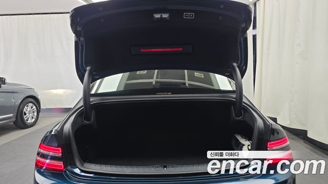Genesis Electrified G80 (RG3) e-AWD 2022 — фото 17