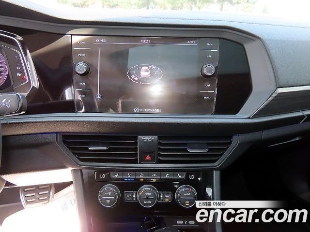 Volkswagen Jetta (VII) 1.5 TSI Prestige 2023 — фото 16