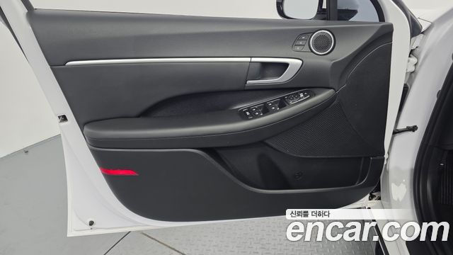Hyundai Sonata The Edge (DN8) 2.0 Premium 2024 — фото 24