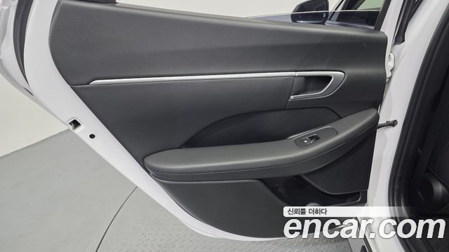 Hyundai Sonata The Edge (DN8) 2.0 Premium 2024 — фото 25