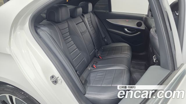 Mercedes-Benz E-Class (W213) E250 Avantgarde 2021 — фото 12