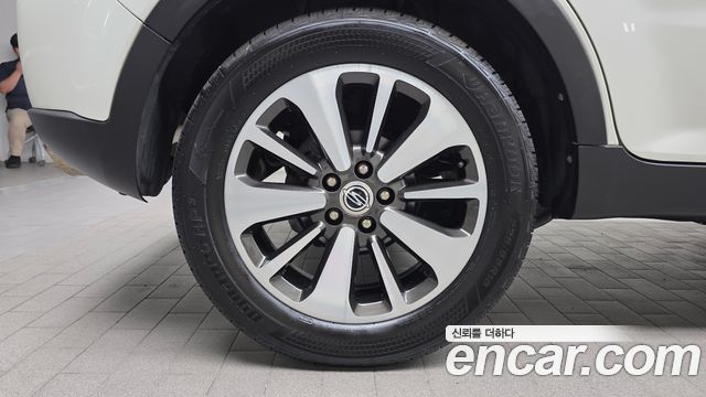 KG Mobility (SsangYong) Korando C 2.0 CVT 2WD Deluxe 2015 — фото 5
