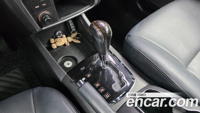 KG Mobility (SsangYong) Korando C 2.0 CVT 2WD Deluxe 2015 — фото 9