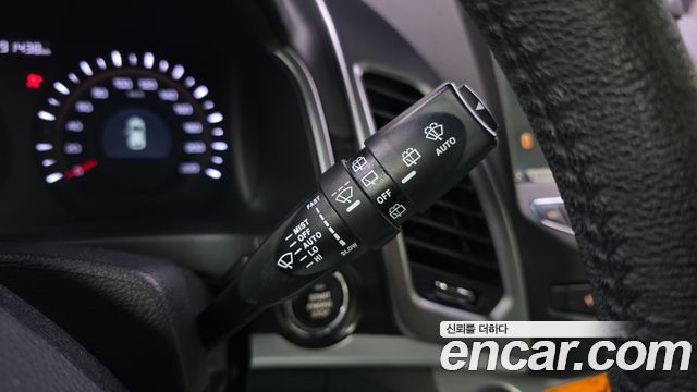 KG Mobility (SsangYong) Korando C 2.0 CVT 2WD Deluxe 2015 — фото 18