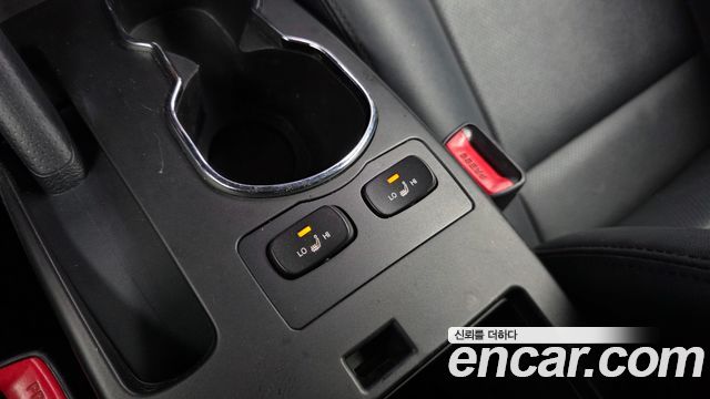 KG Mobility (SsangYong) Korando C 2.0 CVT 2WD Deluxe 2015 — фото 27