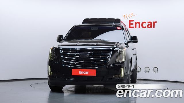 Cadillac Escalade 6.2 ESV 4th 2018 — фото 3