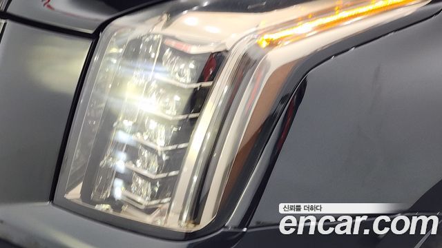 Cadillac Escalade 6.2 ESV 4th 2018 — фото 22
