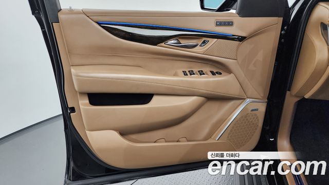 Cadillac Escalade 6.2 ESV 4th 2018 — фото 24