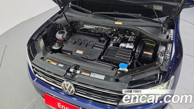 Volkswagen Tiguan (II) 2.0 TDI Premium 2020 — фото 6