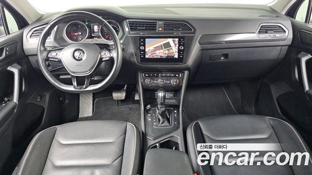 Volkswagen Tiguan (II) 2.0 TDI Premium 2020 — фото 7