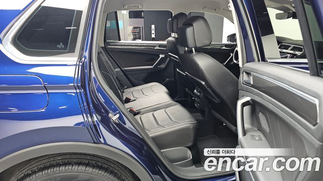 Volkswagen Tiguan (II) 2.0 TDI Premium 2020 — фото 11