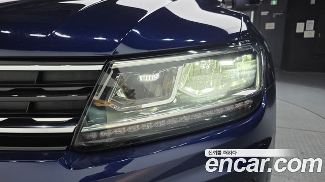 Volkswagen Tiguan (II) 2.0 TDI Premium 2020 — фото 22