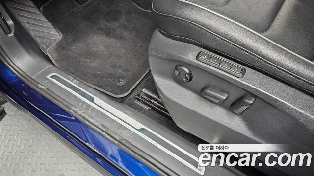 Volkswagen Tiguan (II) 2.0 TDI Premium 2020 — фото 28