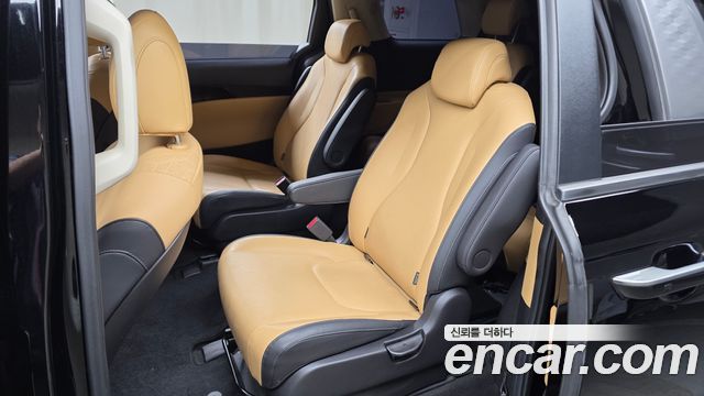 Kia Carnival (IV) Diesel 9-Seater Prestige 2023 — фото 12