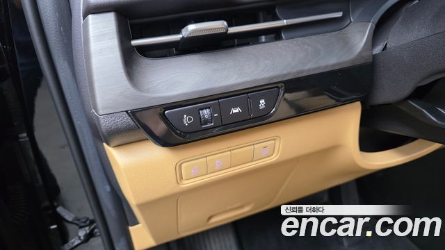 Kia Carnival (IV) Diesel 9-Seater Prestige 2023 — фото 18