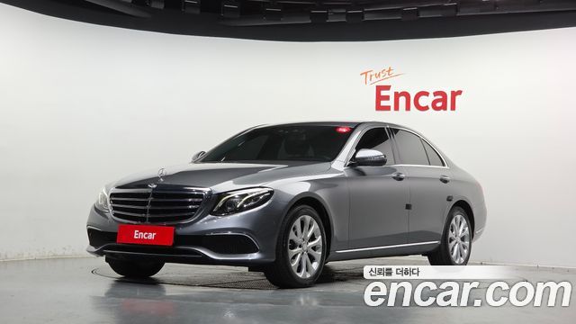 Mercedes-Benz E-Class (W213) E220d Exclusive