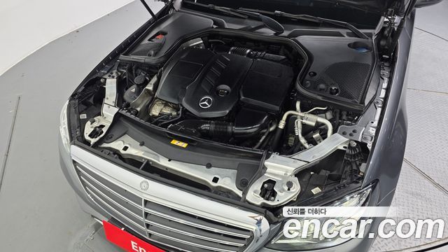 Mercedes-Benz E-Class (W213) E220d Exclusive 2017 — фото 6