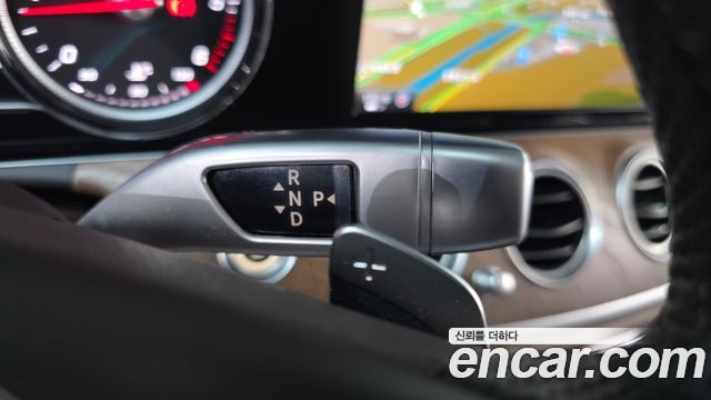 Mercedes-Benz E-Class (W213) E220d Exclusive 2017 — фото 9