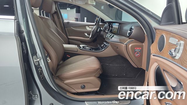 Mercedes-Benz E-Class (W213) E220d Exclusive 2017 — фото 11