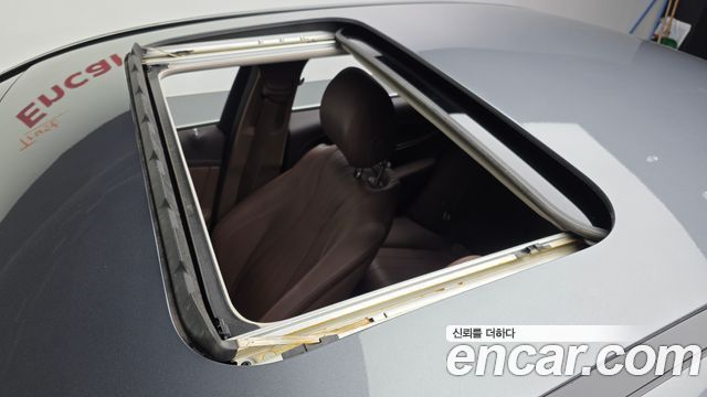 Mercedes-Benz E-Class (W213) E220d Exclusive 2017 — фото 19