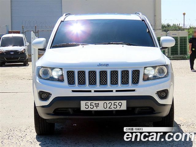 Jeep Compass 2.4 Limited 1st 2016 — фото 1