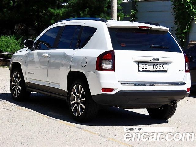 Jeep Compass 2.4 Limited 1st 2016 — фото 3