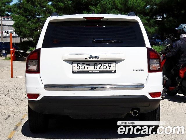 Jeep Compass 2.4 Limited 1st 2016 — фото 4