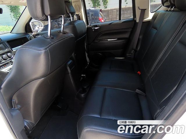 Jeep Compass 2.4 Limited 1st 2016 — фото 6