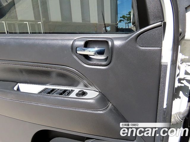 Jeep Compass 2.4 Limited 1st 2016 — фото 15