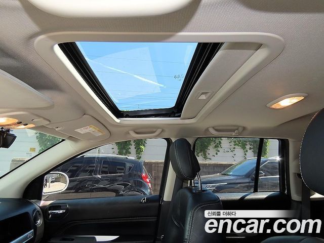 Jeep Compass 2.4 Limited 1st 2016 — фото 20
