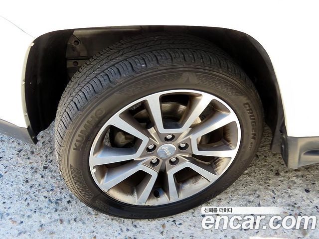 Jeep Compass 2.4 Limited 1st 2016 — фото 23