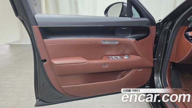 Genesis G90 (RS4) Gasoline 3.5 Turbo AWD 2025 — фото 24
