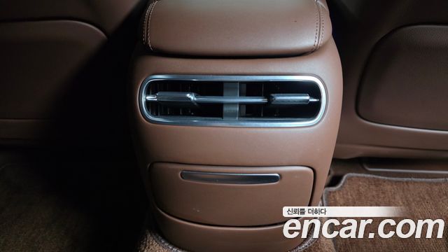 Genesis G90 (RS4) Gasoline 3.5 Turbo AWD 2025 — фото 29