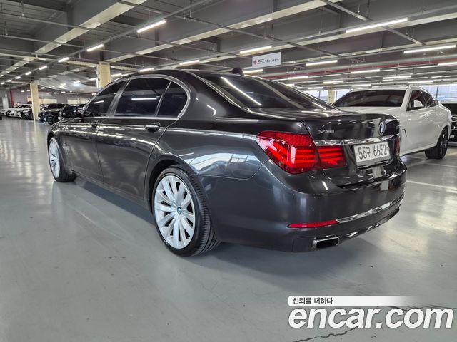 BMW 7 Series (F01) 750Li xDrive Individual 2014 — фото 2