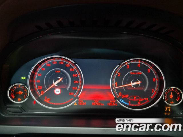 BMW 7 Series (F01) 750Li xDrive Individual 2014 — фото 8