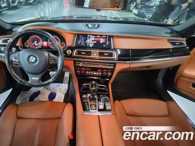 BMW 7 Series (F01) 750Li xDrive Individual 2014 — фото 10