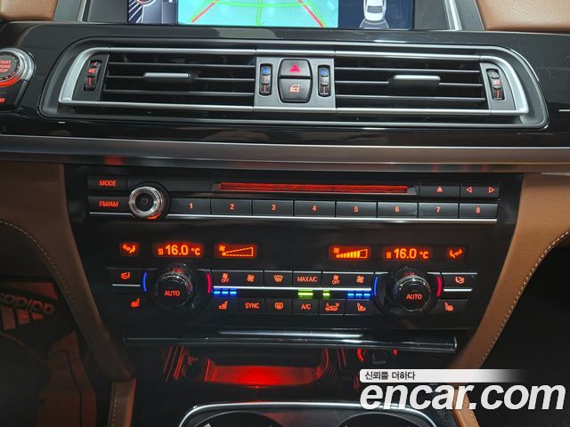 BMW 7 Series (F01) 750Li xDrive Individual 2014 — фото 21