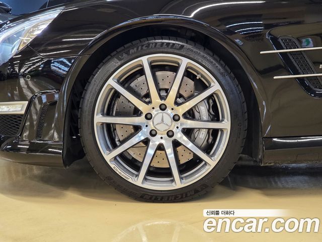 Mercedes-Benz SL-Class SL63 AMG R231 2016 — фото 24
