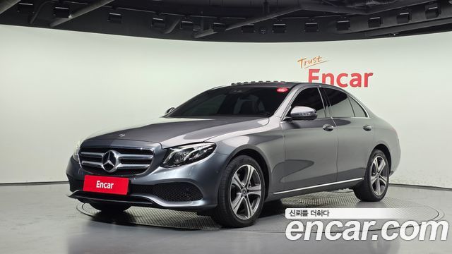 Mercedes-Benz E-Class (W213) E220d Avantgarde