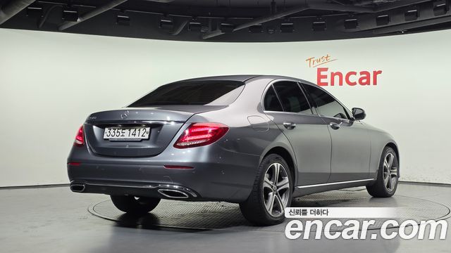 Mercedes-Benz E-Class (W213) E220d Avantgarde 2019 — фото 2