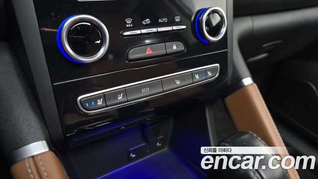 Renault Korea QM6 2.0 LPe RE Signature 2WD 2021 — фото 28