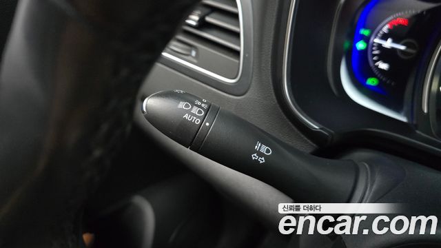 Renault Korea QM6 2.0 LPe RE Signature 2WD 2021 — фото 30