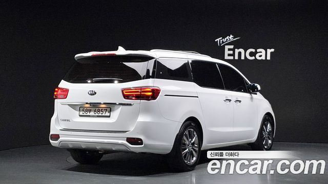 Kia Carnival Gasoline 9-Seater Noblesse Special 2019 — фото 2