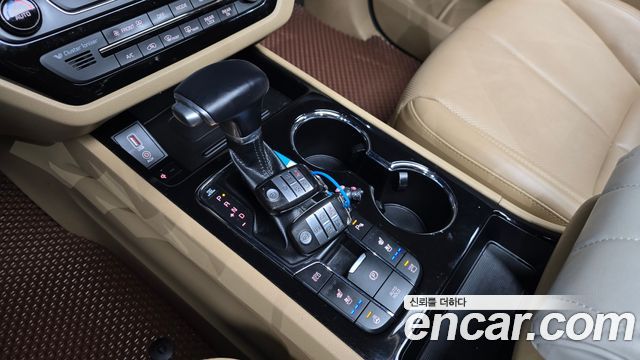 Kia Carnival Gasoline 9-Seater Noblesse Special 2019 — фото 9