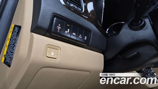 Kia Carnival Gasoline 9-Seater Noblesse Special 2019 — фото 20