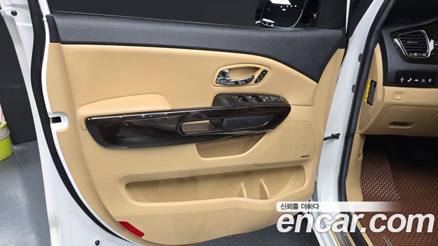 Kia Carnival Gasoline 9-Seater Noblesse Special 2019 — фото 30