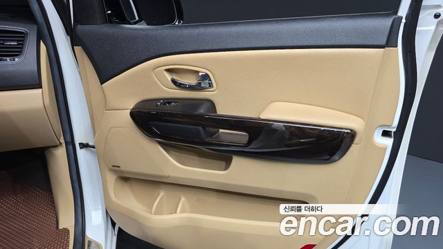 Kia Carnival Gasoline 9-Seater Noblesse Special 2019 — фото 31