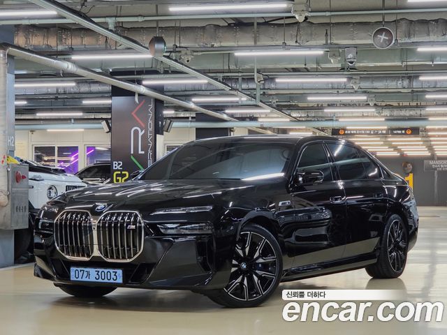 BMW i7 (G70) M70 xDrive M Performance 2024 — фото 1