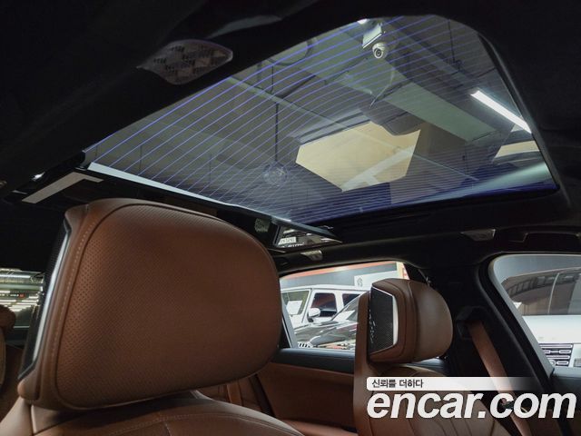 BMW i7 (G70) M70 xDrive M Performance 2024 — фото 18