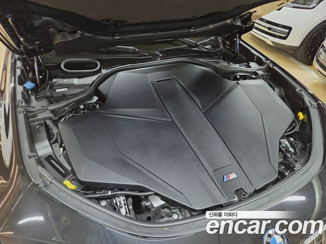 BMW i7 (G70) M70 xDrive M Performance 2024 — фото 24